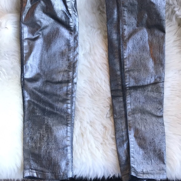 J Brand stretchy silver crackled paint pants 25 - Picture 3 of 9